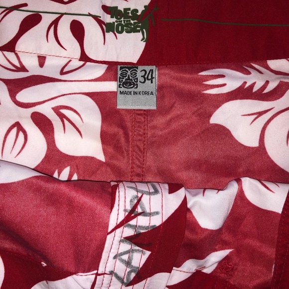 Toes on The Nose Board Shorts - Picture 4 of 6